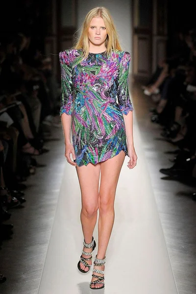 Look 35